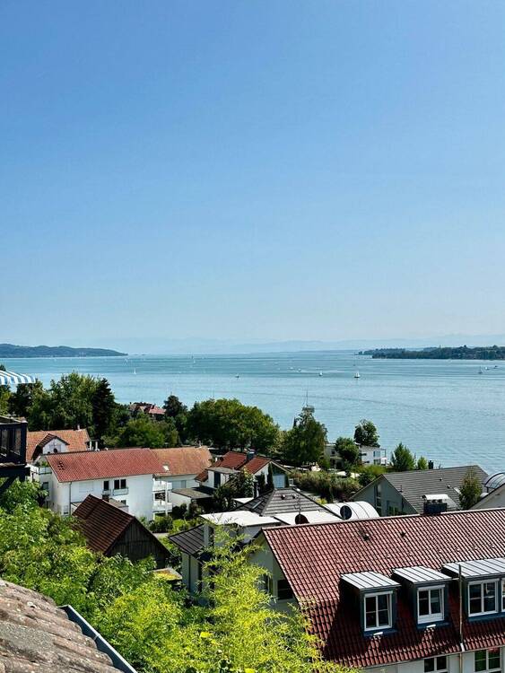 Unverbaubare See- und Alpensicht! 