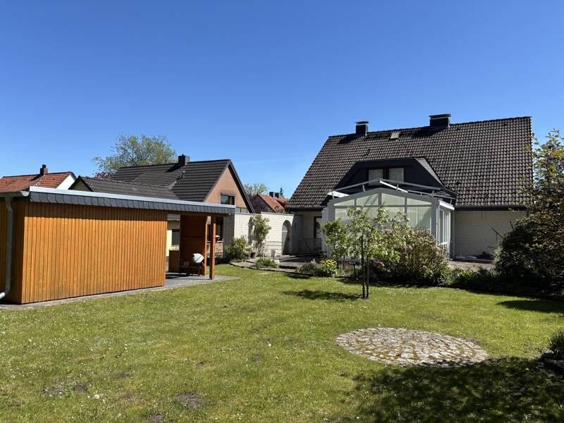 Thumbnail-Ein- bis Zweifamilienhaus mit großem Wintergarten und Vollkeller an der Grenze zu Schwanewede