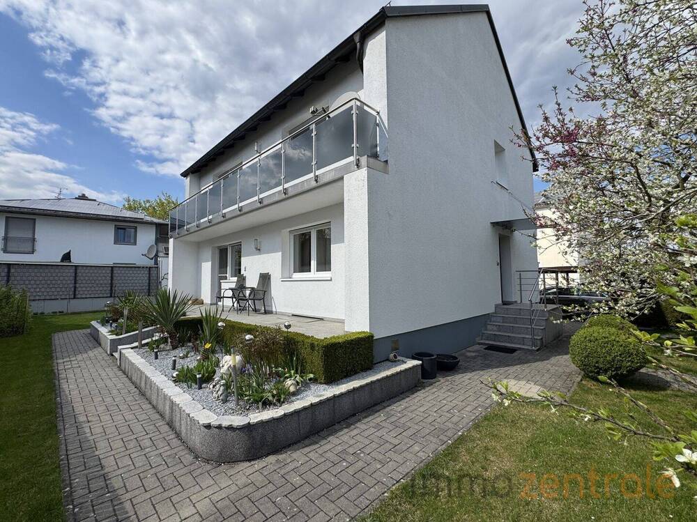 Thumbnail-Ankommen & wohlfühlen - charmantes Einfamilienhaus in IngolstadtStadtteil Oberhaunstadt