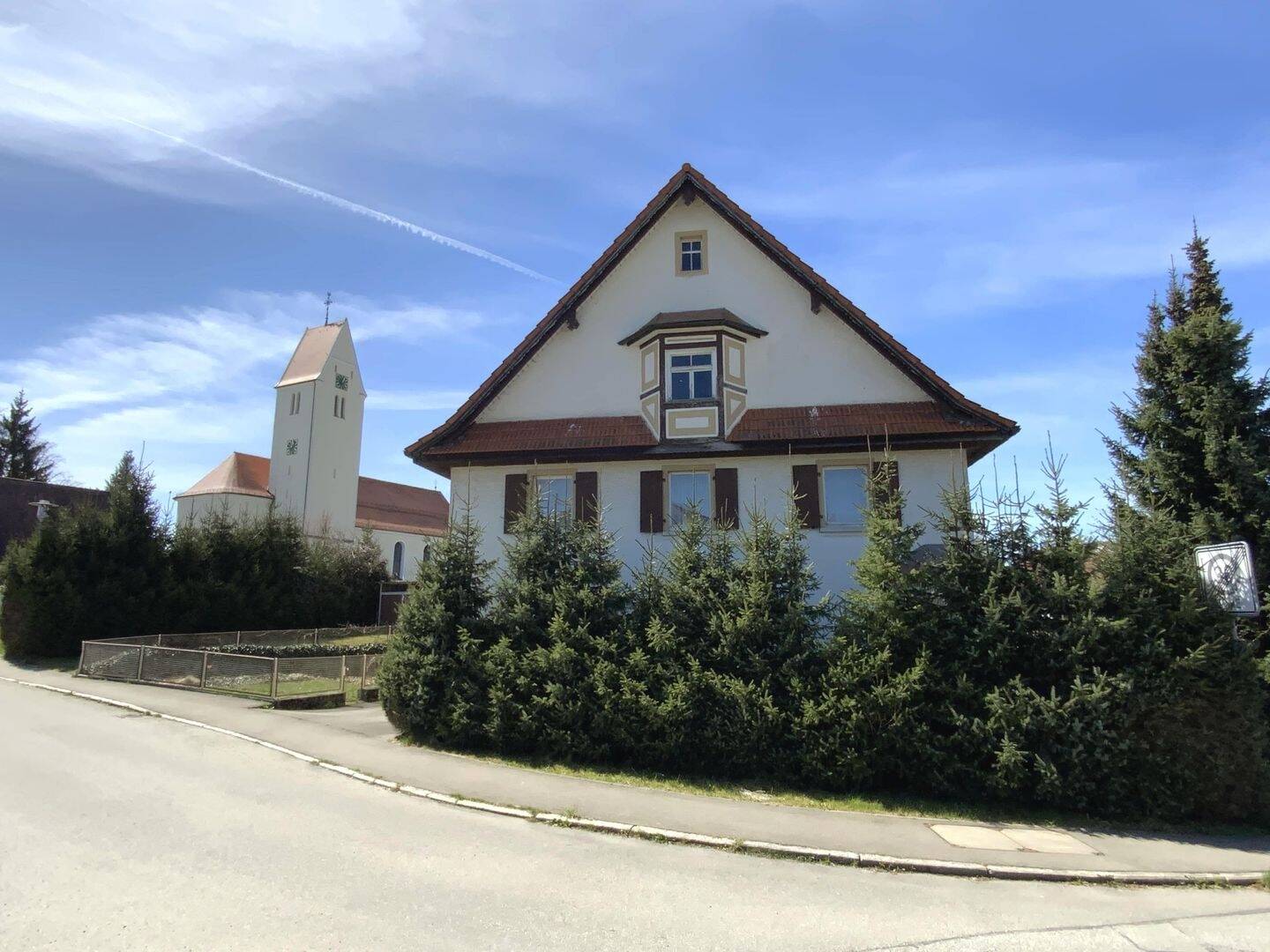 Thumbnail-Großes Ein oder Zweifamilienhaus zwischen Leutkirch-Kisslegg und Bad Wurzach