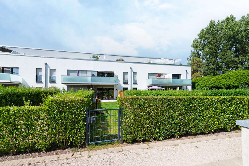 Thumbnail-PHI AACHEN - Stilvolle Wohnetage mit Sonnenbalkon und Stellplatz in beliebter Lage von Aachen!