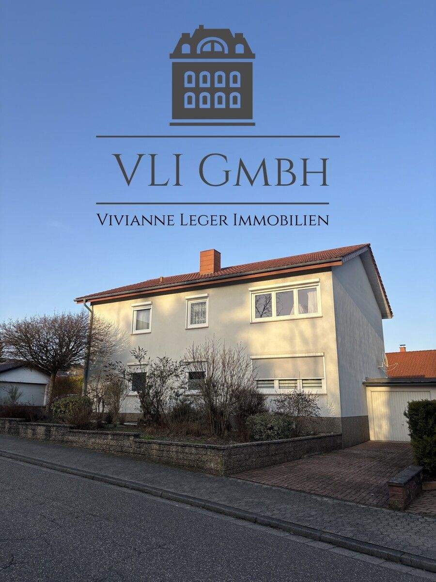 Thumbnail-Zweifamilienhaus in St. Ingbert-Hassel - gepflegtes Wohnhaus mit großem Garten und flexibler Nutzung