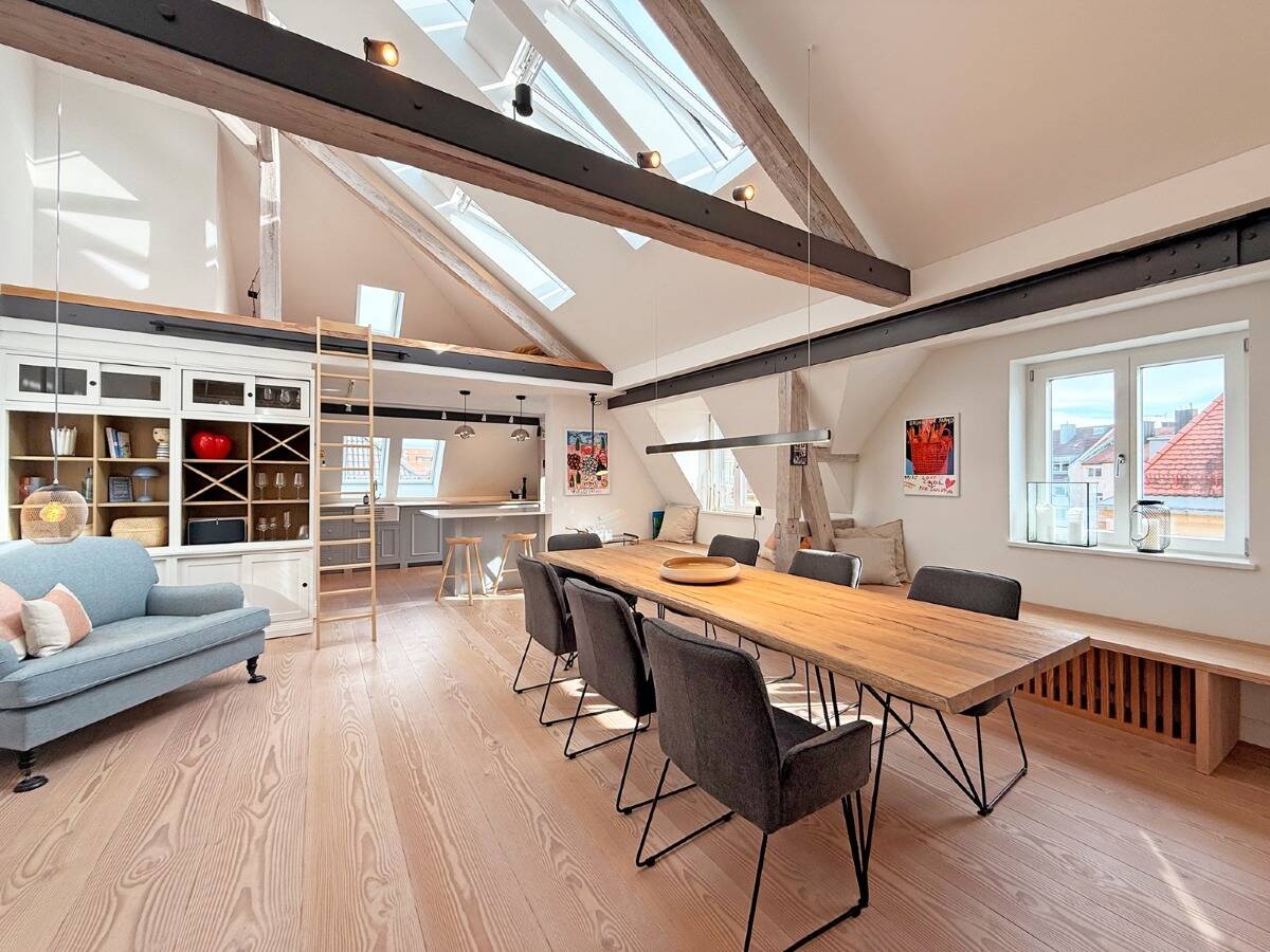 Thumbnail-Möblierte, außergewöhnliche Dachgeschosswohnung im begehrten Glockenbachviertel