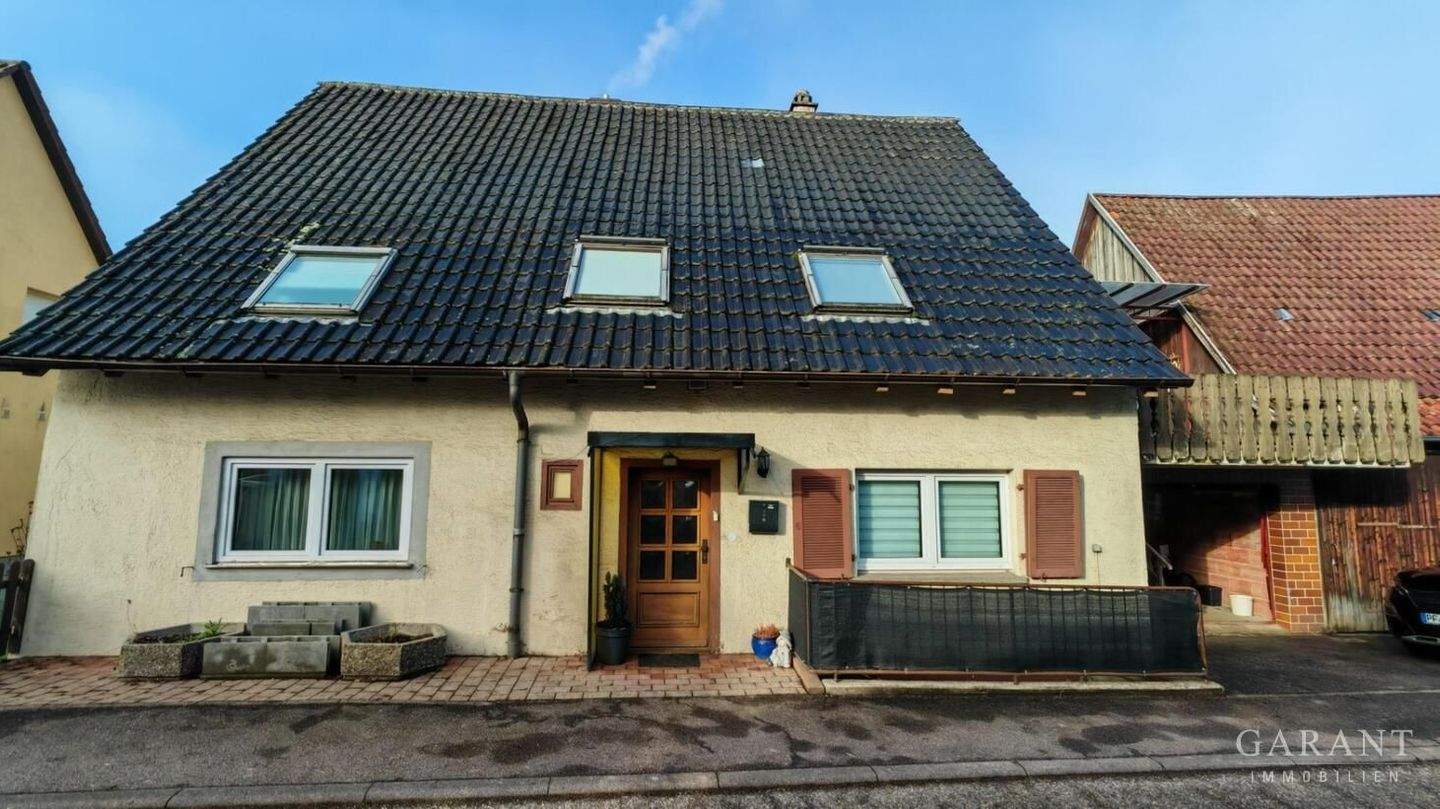 Thumbnail-Einfamilienhaus mit Scheune und Entwicklungspotenzial