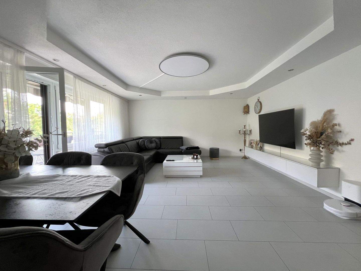 Thumbnail-Moderne 4-Zimmer-Wohnung mit Balkon in Bretten-Kernstadt