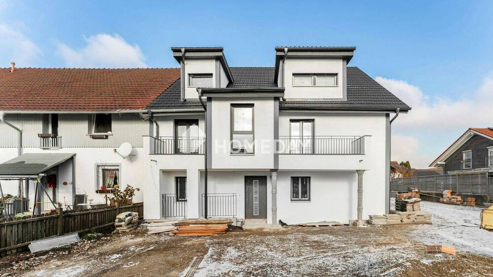 Thumbnail-MFH mit 6 Wohneinheiten in moderner Bauweise - Ausbauobjekt mit großem Potenzial