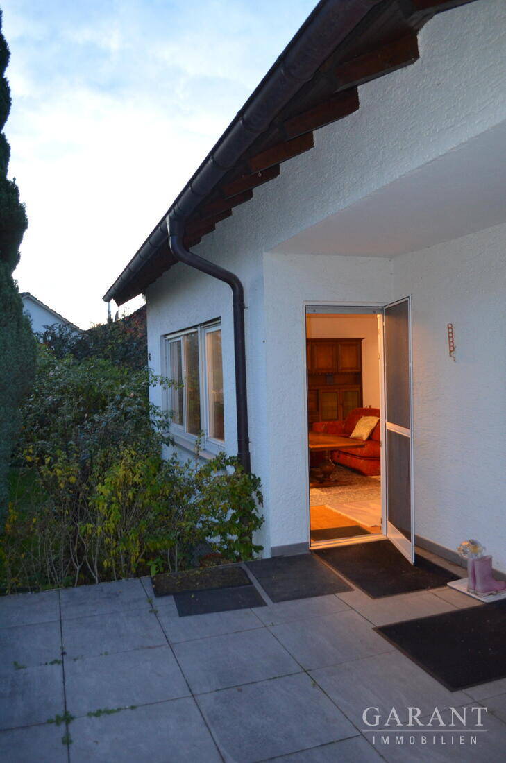 Thumbnail-Freistehend und mit großem Garten