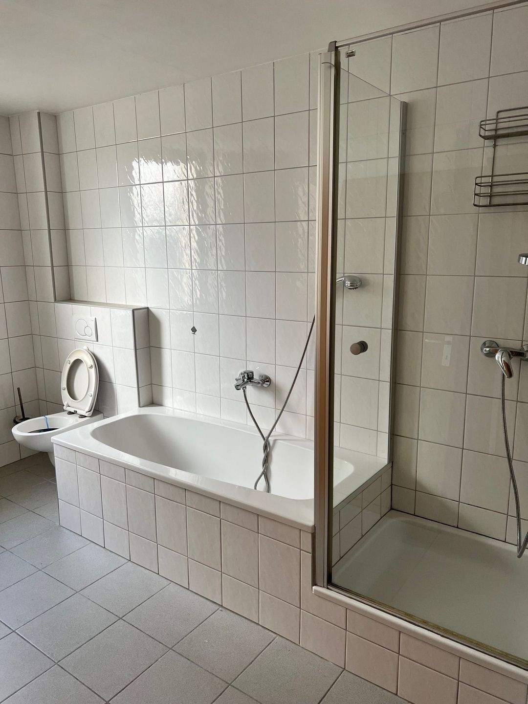 Thumbnail-Großzügige 2 - Zimmerwohnung mit Balkon im Zentrum von Schweinfurt