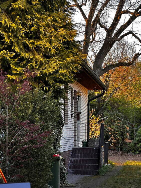 Thumbnail-PLZ 22399 Großes Einfamilienhaus in Top Lage in Hamburg Poppenbüttel