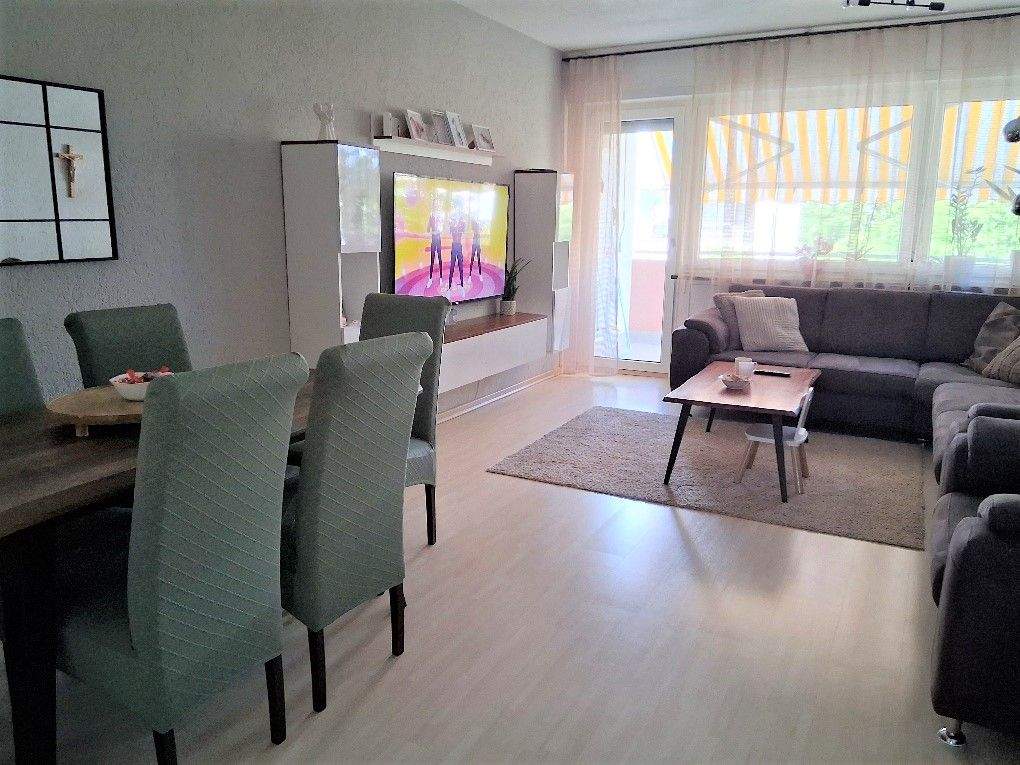 Thumbnail-Marburger Straße: Gepflegte 3 ZKB mit Balkon - frei!