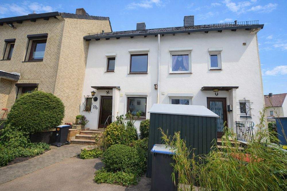 Thumbnail-Mittelreihenhaus mit Modernisierungsbedarf in ruhiger Wohnlage von Oldenfelde!