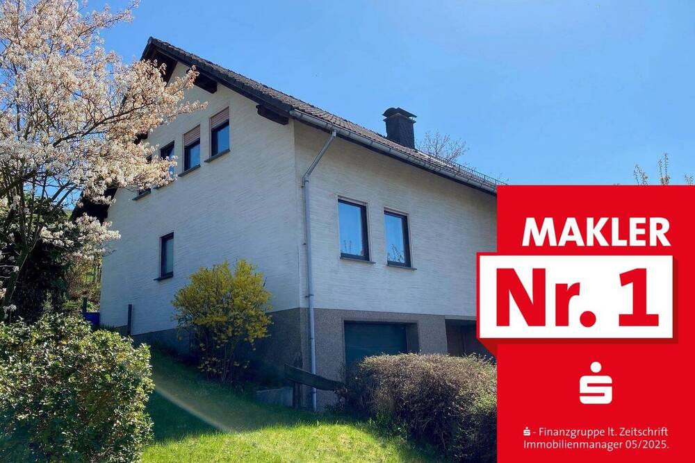 Thumbnail-+++ RESERVIERT +++ Einfamilienhaus mit Garage, Balkon, Terrasse und großzügigem Grundstück