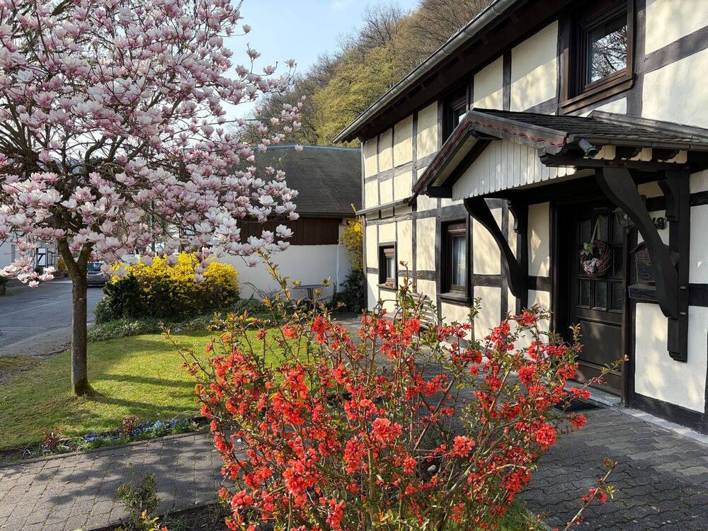 Thumbnail-NEU! Denkmalgeschütztes Fachwerkhaus – ein Stück Wohngeschichte für Liebhaber