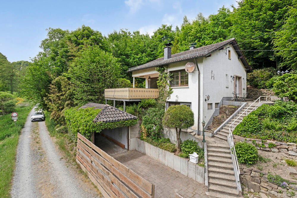 Thumbnail-Eine Rarität für Individualisten-wohnen im eigenen Tal- 2 freistehende EFH mit 12.130 m² Grundstück