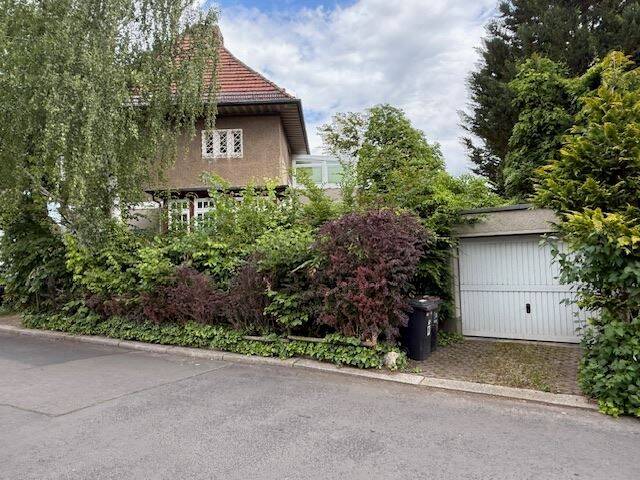 Thumbnail-denkmalgeshütztes Landhaus als DHH am Rüdesheimer Platz