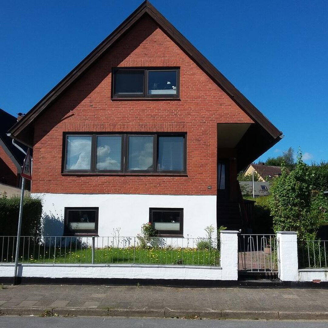 Thumbnail-ruhige kleine 2 Zimmer Tiefparterre -Wohnung,51 m2, Flensburg-Neustadt, ab 01.07.26 zu vermieten