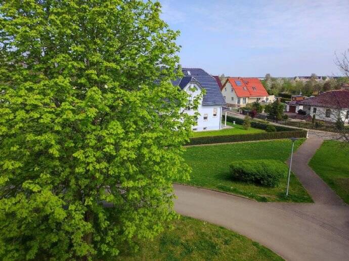 Thumbnail-3 -Raum-Wohnung mit Balkon in Regis-Breitingen