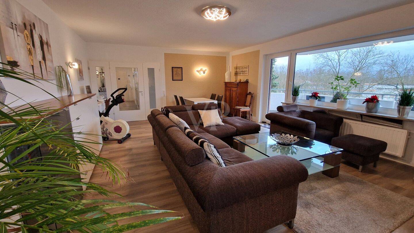 Thumbnail-3-Zimmerwohnung mit Sonniger Loggia und moderner Ausstattung, kernsaniert 2020