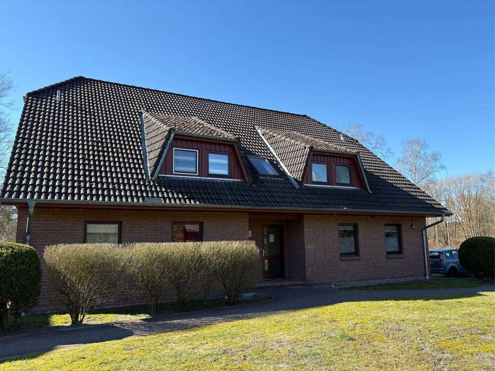 Thumbnail-Frisch renovierte 3 Zimmer-Wohnung in ruhiger Ortsrandlage