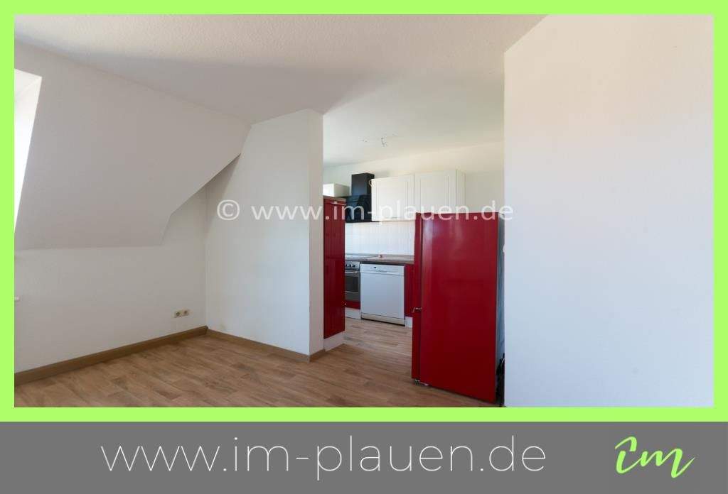 Thumbnail-Plauen-Neundorf: 2-Zimmer-Dachgeschosswohnung mit EBK & Stellplatz