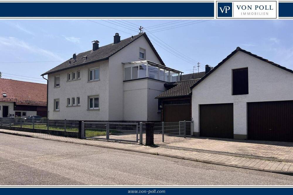 Thumbnail-Zweifamilienhaus mit großem Grundstück und Nebengebäude