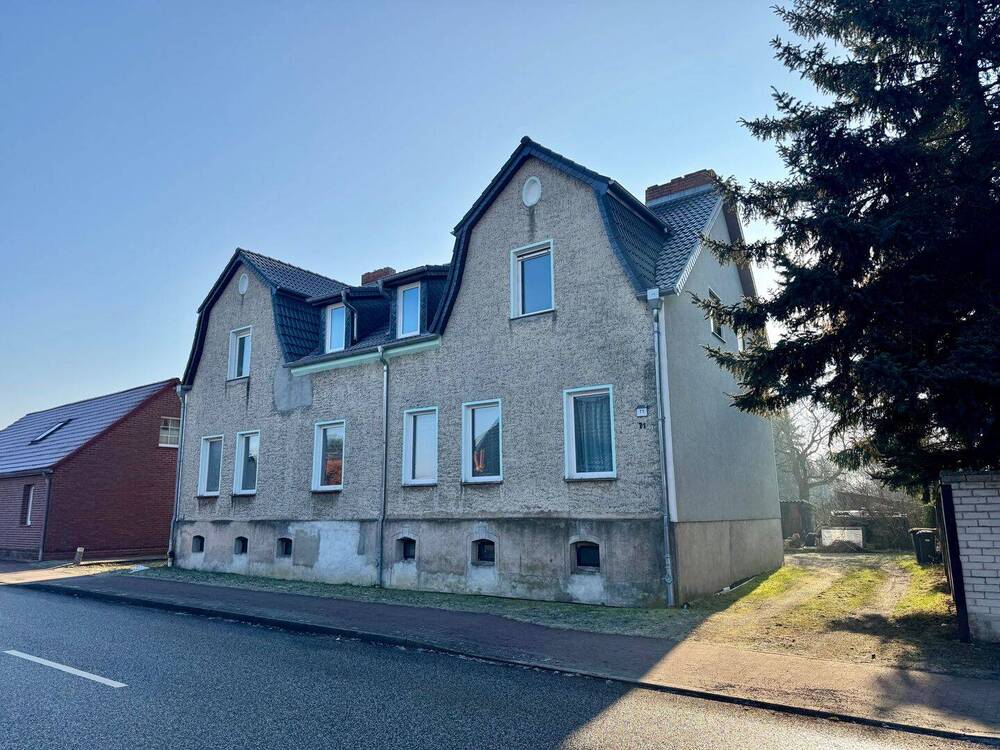 Thumbnail-Altbau mit 4 Wohnungen und Potential