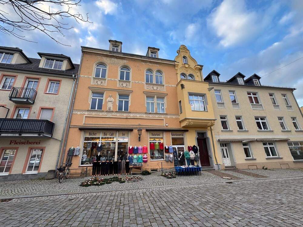 Thumbnail-481: Denkmalgeschütztes Wohn-und Geschäftshaus mit Reserven!