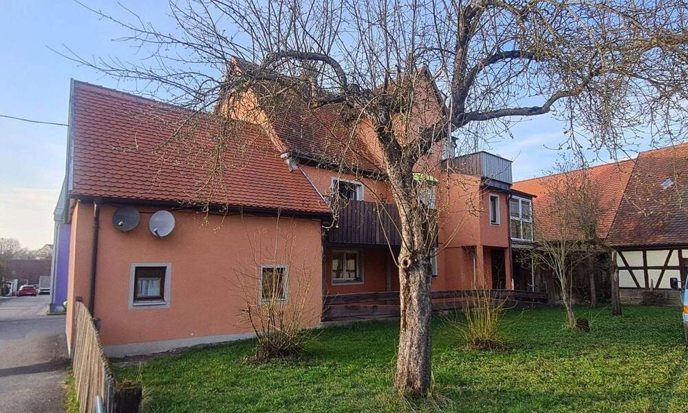 Thumbnail-Gepflegtes 4 Familien-Wohnhaus in 91598 Colmberg - 2 Wohnungen kurzfristig bezugsfrei