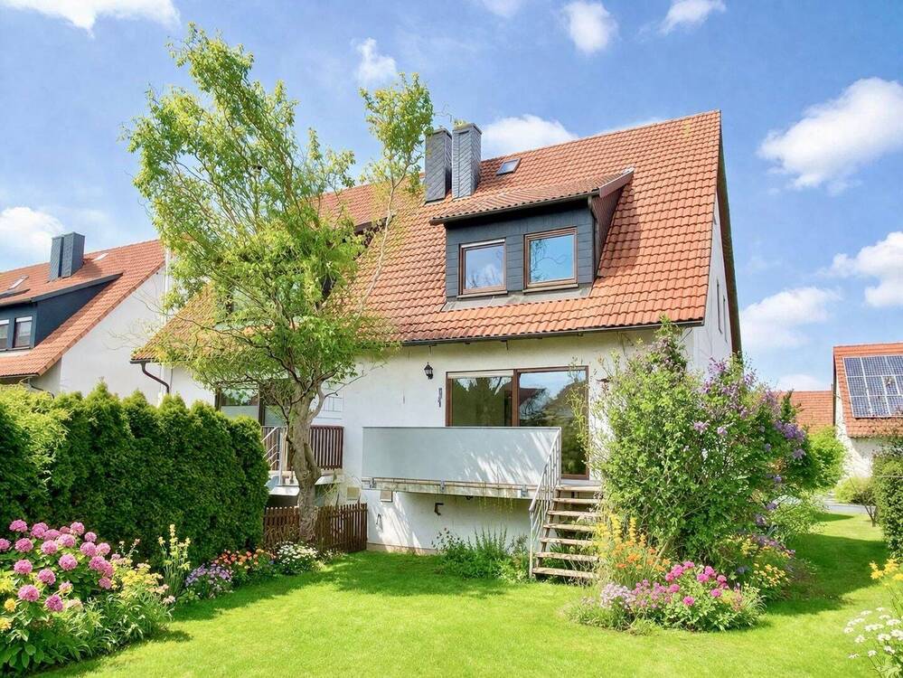 Thumbnail-* helle Doppelhaushälfte in ruhiger und grüner Lage am Stadtrand von Dresden *