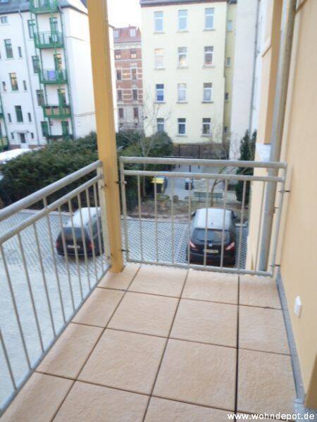 Thumbnail-ab 15. Juli * 3-Raum-Wohnung * Balkon * Fliesenboden & FuBoHzg. * EBK mgl. * Markkleeberg