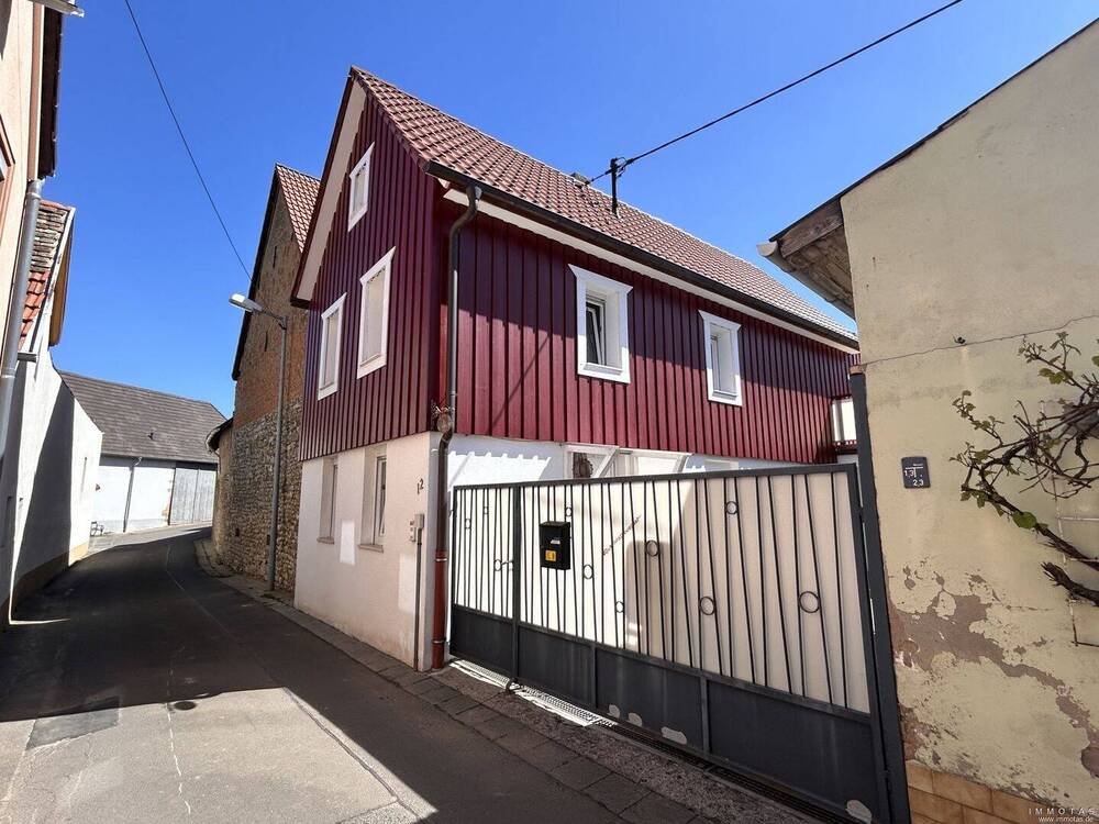 Thumbnail-Historischer Charme trifft modernen Wohnkomfort, kleines Haus mit Hof, Garten, Garage und Terrasse