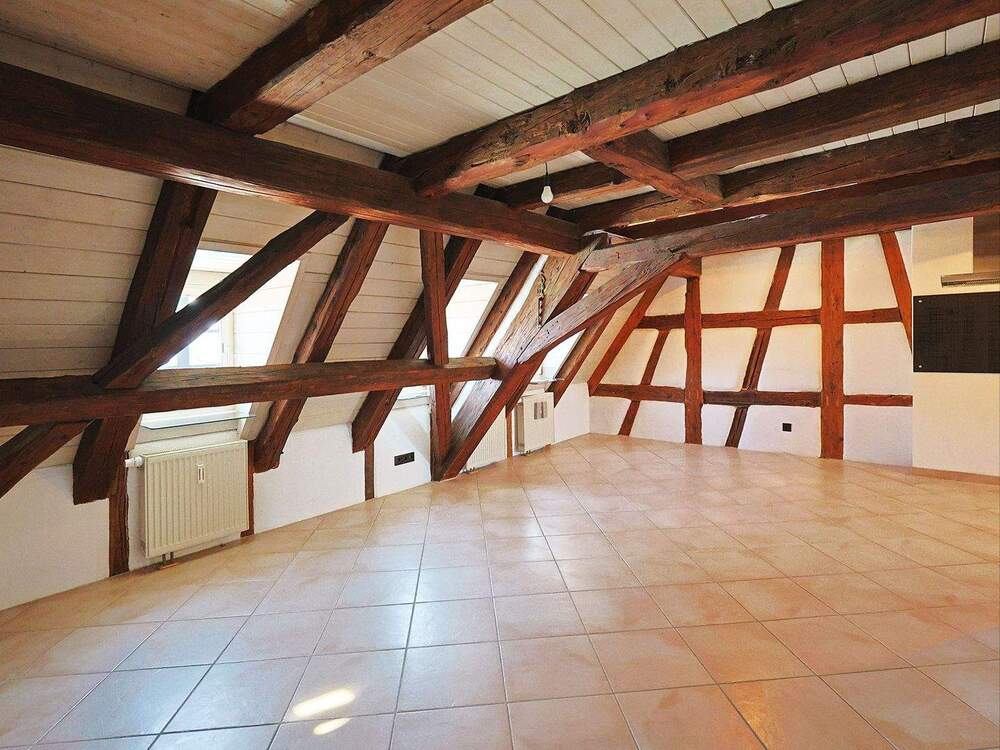 Thumbnail-Historisch & saniert: Charmante Dachgeschoss-Maisonette im denkmalgeschützten Fachwerkhaus