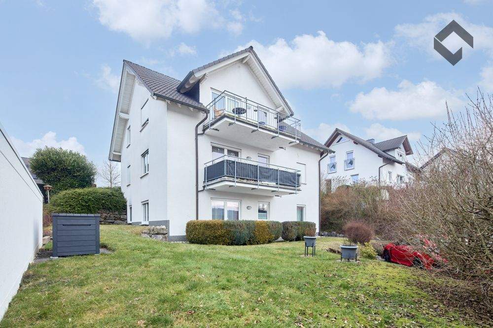 Thumbnail-RESERVIERT: Attraktive Investmentchance - Vermietete 3-Zimmer-Wohnung mit Terrasse