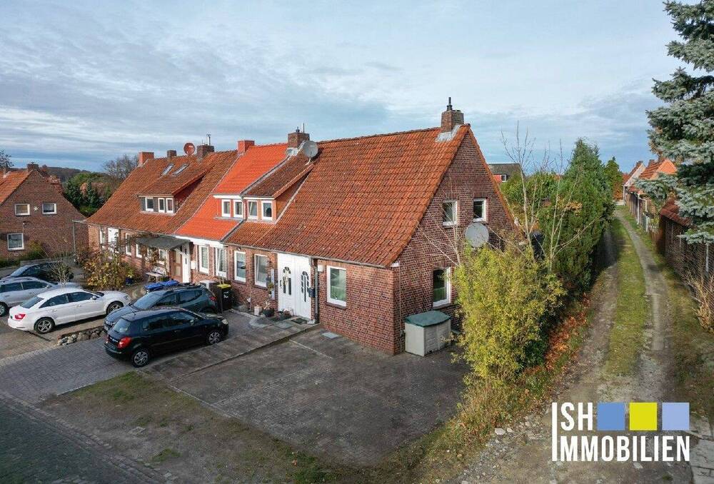 Thumbnail-Modernisiertes Reihenendhaus in Stade