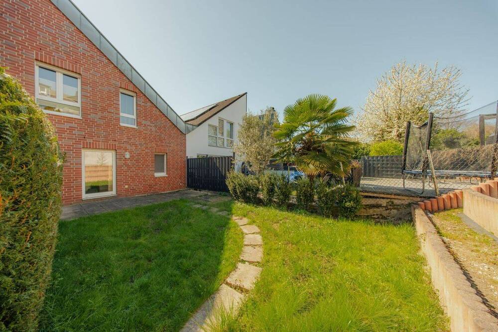 Thumbnail-Modernes Wohnen mit Gartenidyll: Barrierearmes Erdgeschoss-Juwel in Bestlage