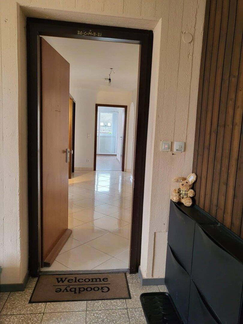 Thumbnail-Sehr gepflegte 3-Zimmer Wohnung mit Balkon, Einbauküche und PKW Stellplatz