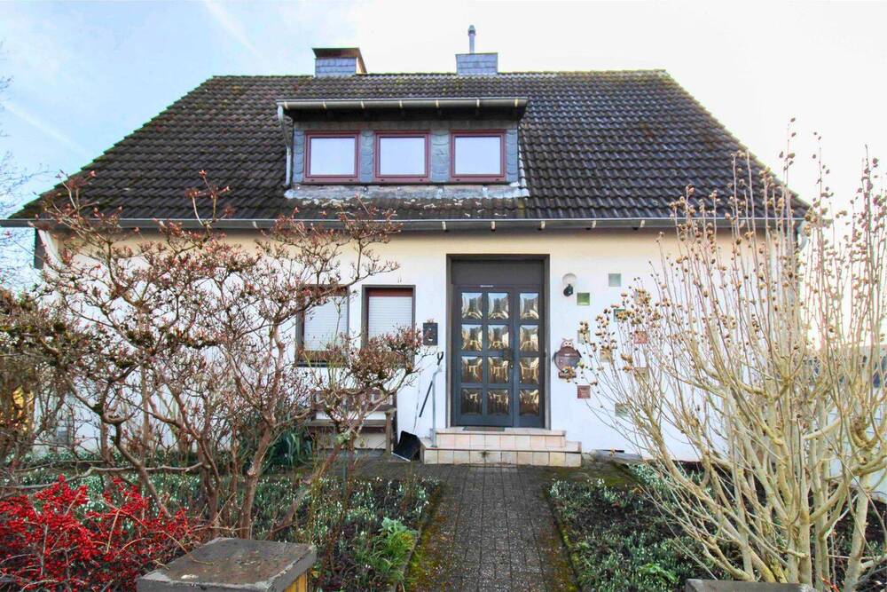 Thumbnail-Viel Platz, viele Möglichkeiten: Zweifamilienhaus mit Garten, Wintergarten & Mieteinnahmen!