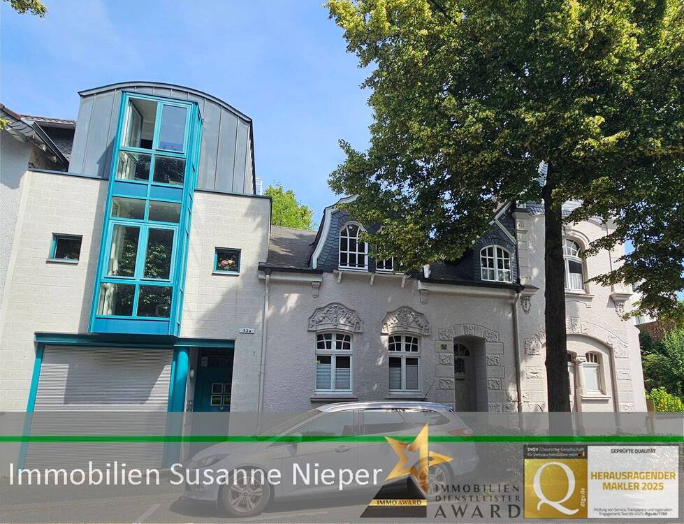 Thumbnail-Moderne Architektur trifft auf charmante Baukunst – Häuserensemble aus 2 Einfamilienhäuser, Einliegerwohnung + Fabrikgebäude