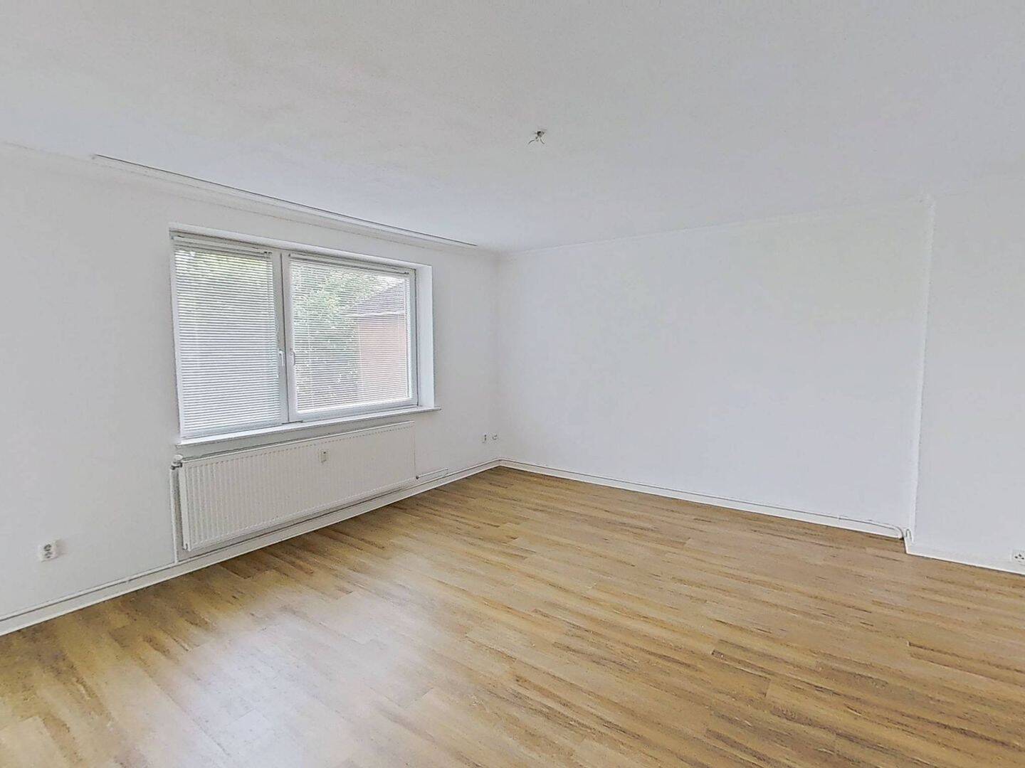 Thumbnail-Großzügig geschnittene 3-Zimmer-Wohnung mit BALKON und EBK im Norden von Bordesholm