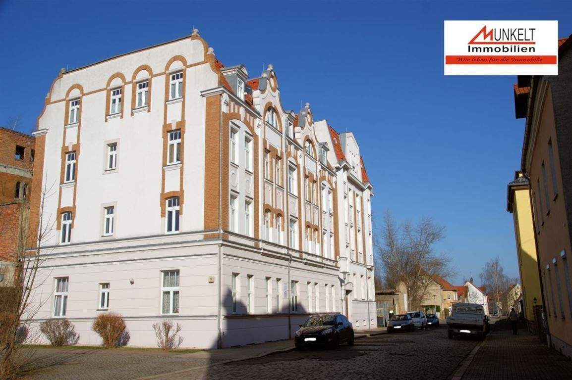 Thumbnail-3 Zimmer Dachgeschoß Wohnung in ruhiger Wohnlage