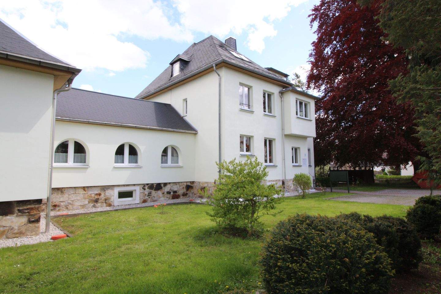 Thumbnail-3-Raumwohnung mit Terrasse im Souterrain! STP!