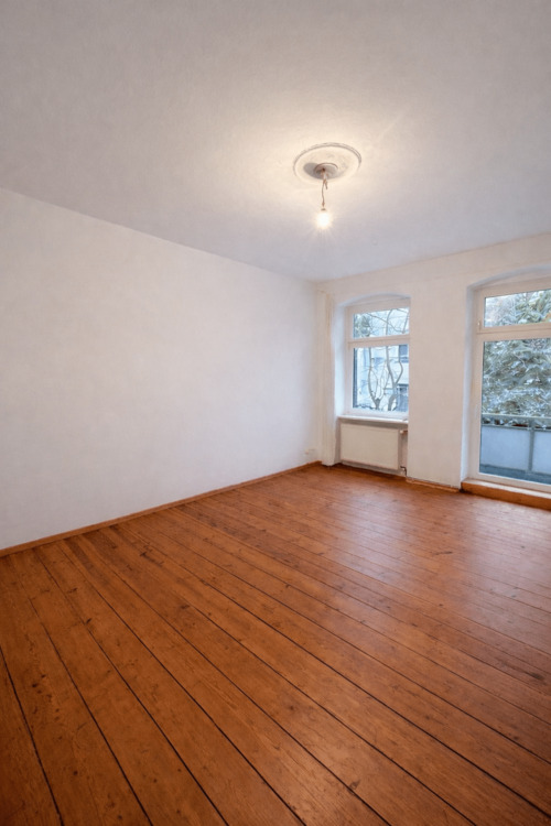 Thumbnail-Großzügiger 2-Zimmer-Altbau im 1.OG mit Balkon & Tageslichtbad in gefragter Schöneberger Kiezlage