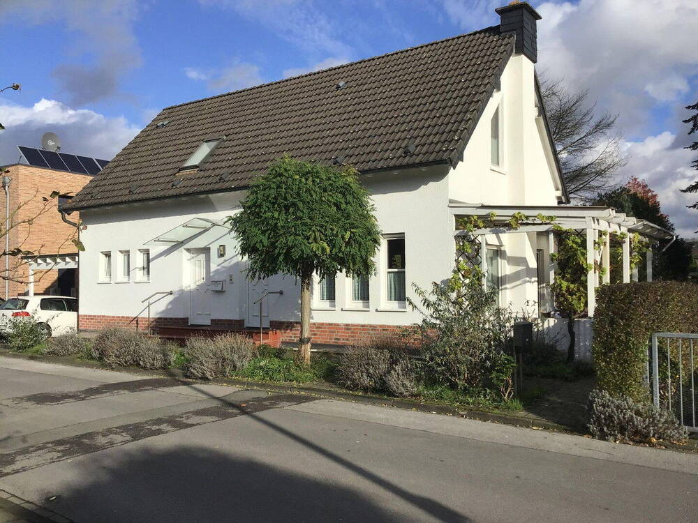 Hausansicht von rechts