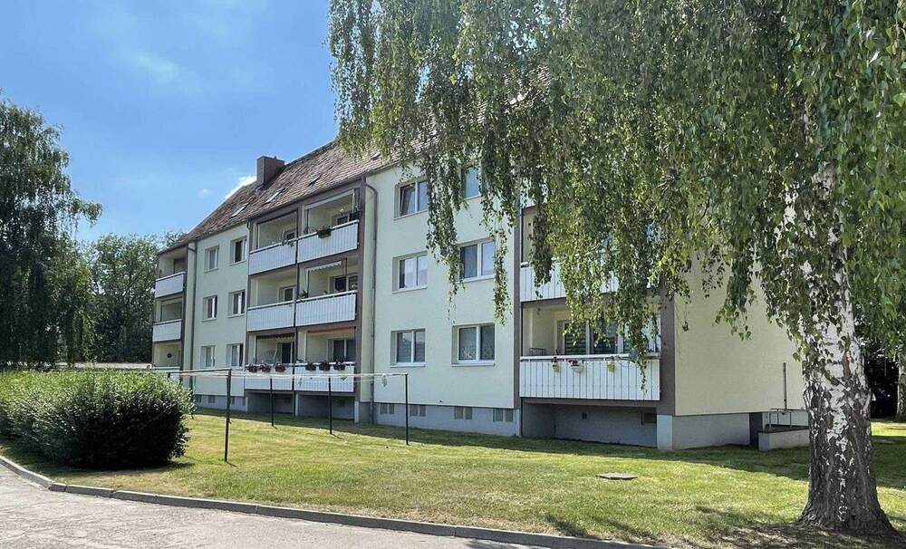 Thumbnail-Beste Etage...Wohnung mit Balkon und Laminat in Naundorf, OT Hof!