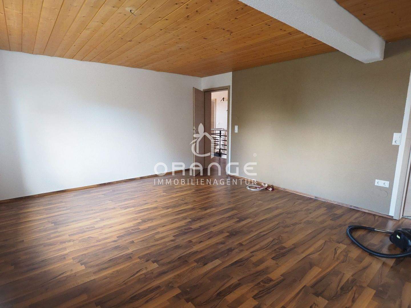 Thumbnail-* Bauernhaus mit zwei Wohneinheiten und Nebengebäuden in Heidenheim - OT *