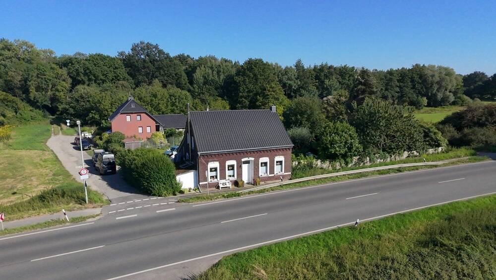 Thumbnail-**freistehendes Einfamilienhaus im Naturschutzgebiet von Krefeld-Hüls sucht neuen Zuwachs**