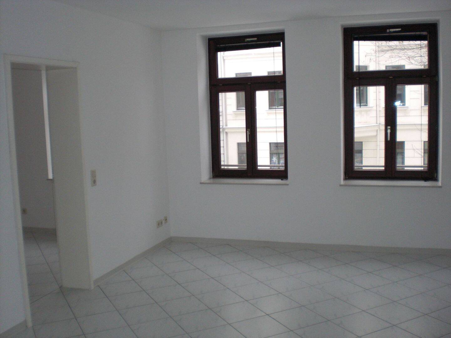 Thumbnail-2 Zimmer ETW mit Fußbodenheizung in gepflegtem MFH, WE1