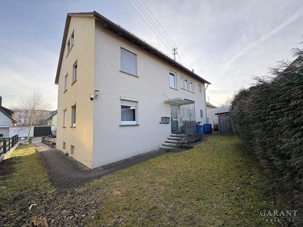 Thumbnail-Großzügiges Mehrfamilienhaus mit solider Bausubstanz - auch für Investoren interessant!