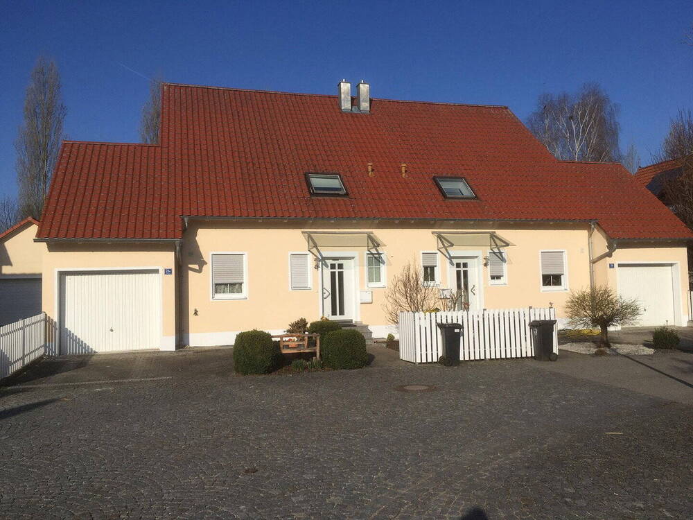 Thumbnail-Doppelhaushälfte mit Garage und Garten in Geisenfeld