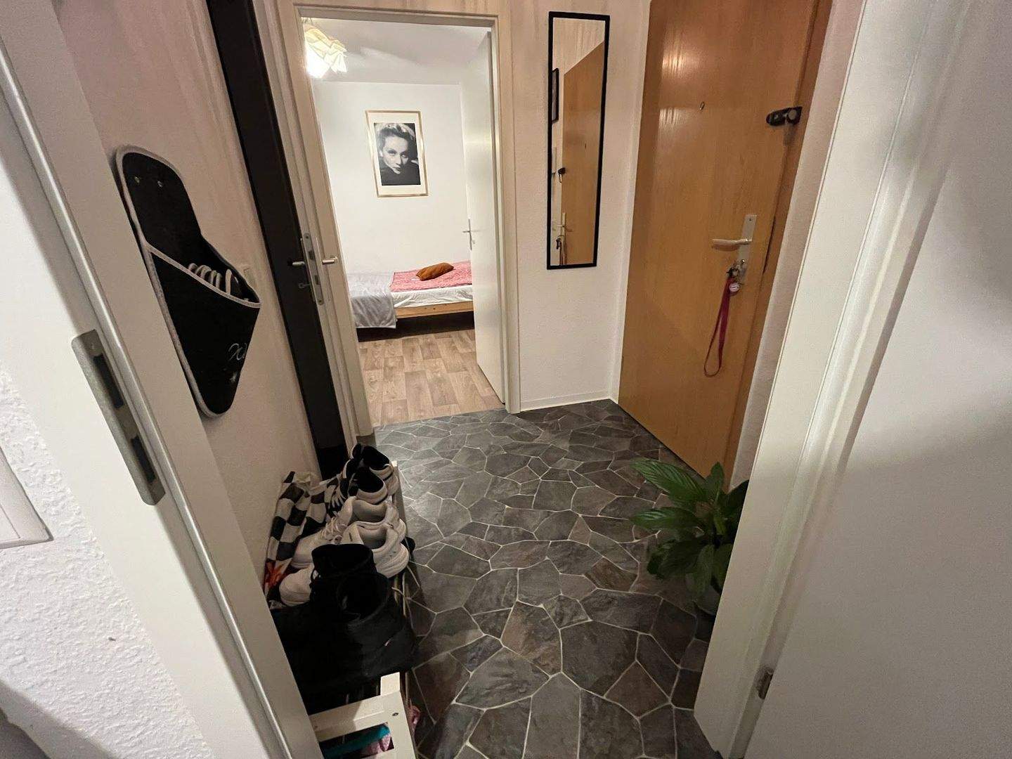 Thumbnail-Nachmieter gesucht...Möbelübernahme möglich